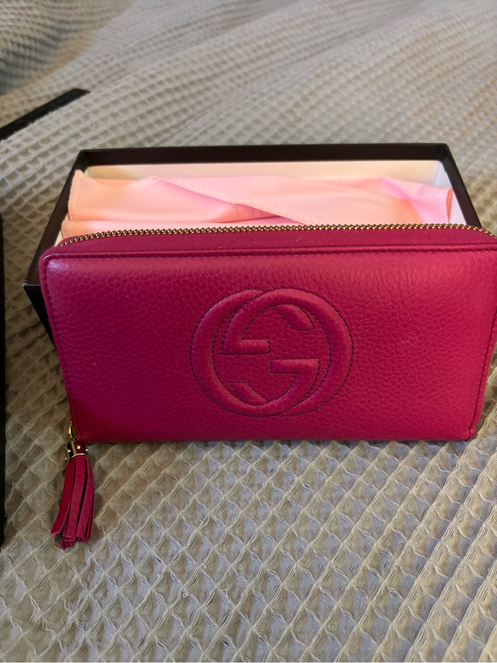 Authentic Gucci Magenta Zip-Around Leather Wallet with Tassel